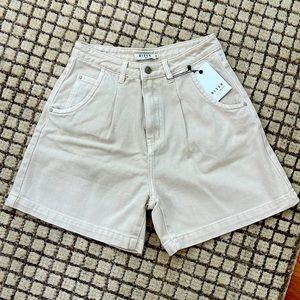 Slouchy denim shorts in brand new condition bone color